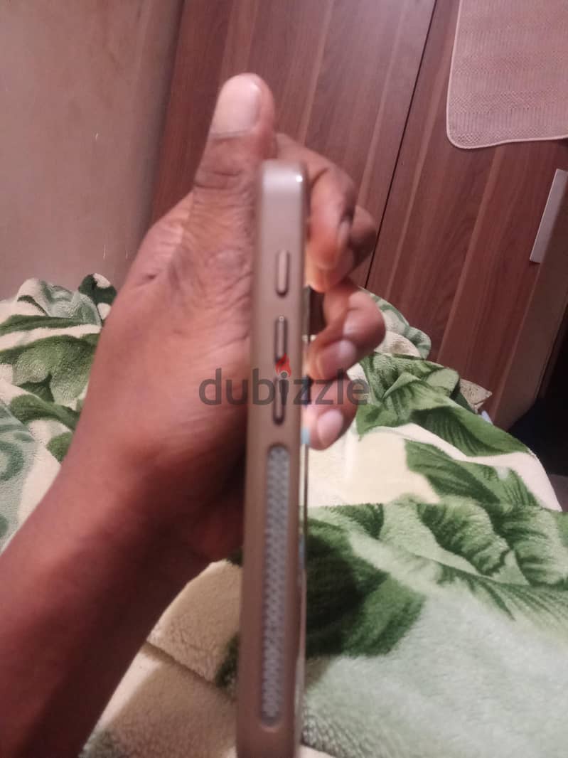 Apple - iPhone 16 1