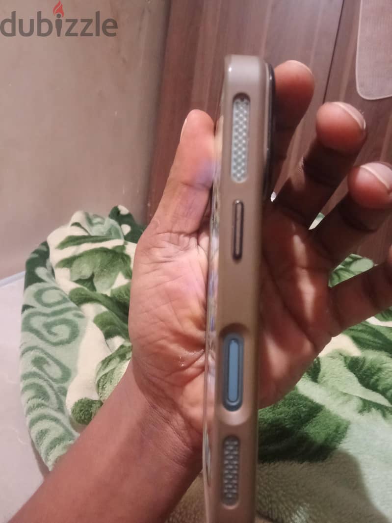 Apple - iPhone 16 2