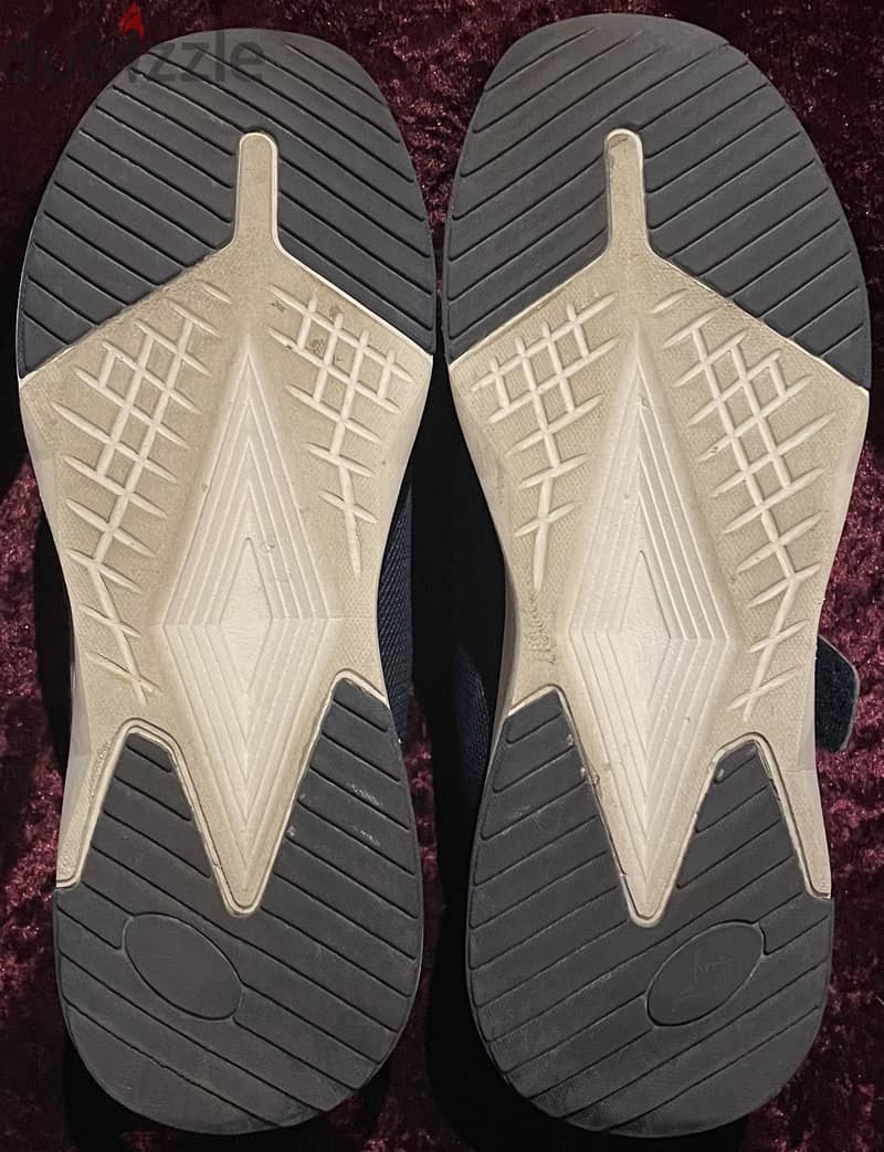 حذاء أطفال رياضي KangaROOS أسود وأخضر 5