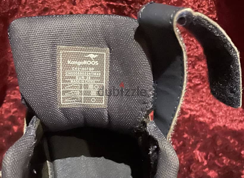 حذاء أطفال رياضي KangaROOS أسود وأخضر 7