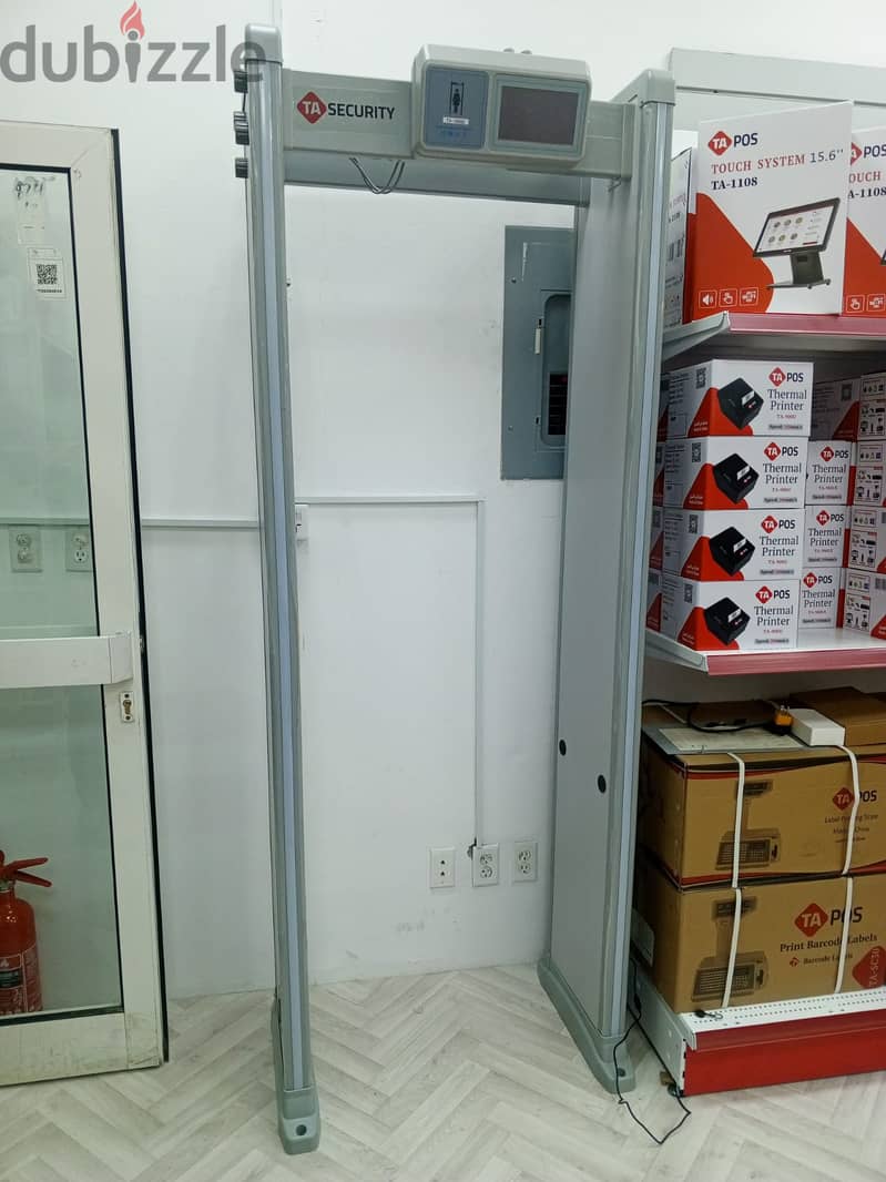 بوابة تفتيش الأفراد TA-600 بإنذار صوتي وضوئي 12