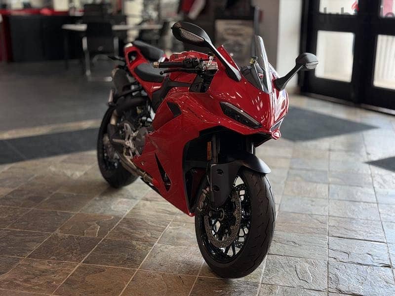 2027 Ducati Panigale V2 Ducati Red 7