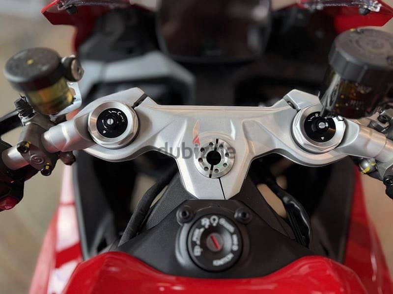 2027 Ducati Panigale V2 Ducati Red 10