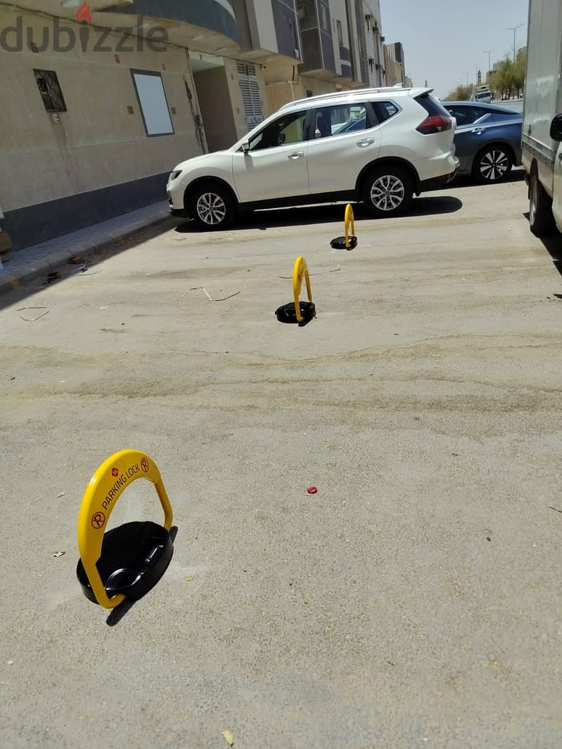 حاجز موقف مصد موقف السيارات قفل الموقف الاكتروني بالريموت 10