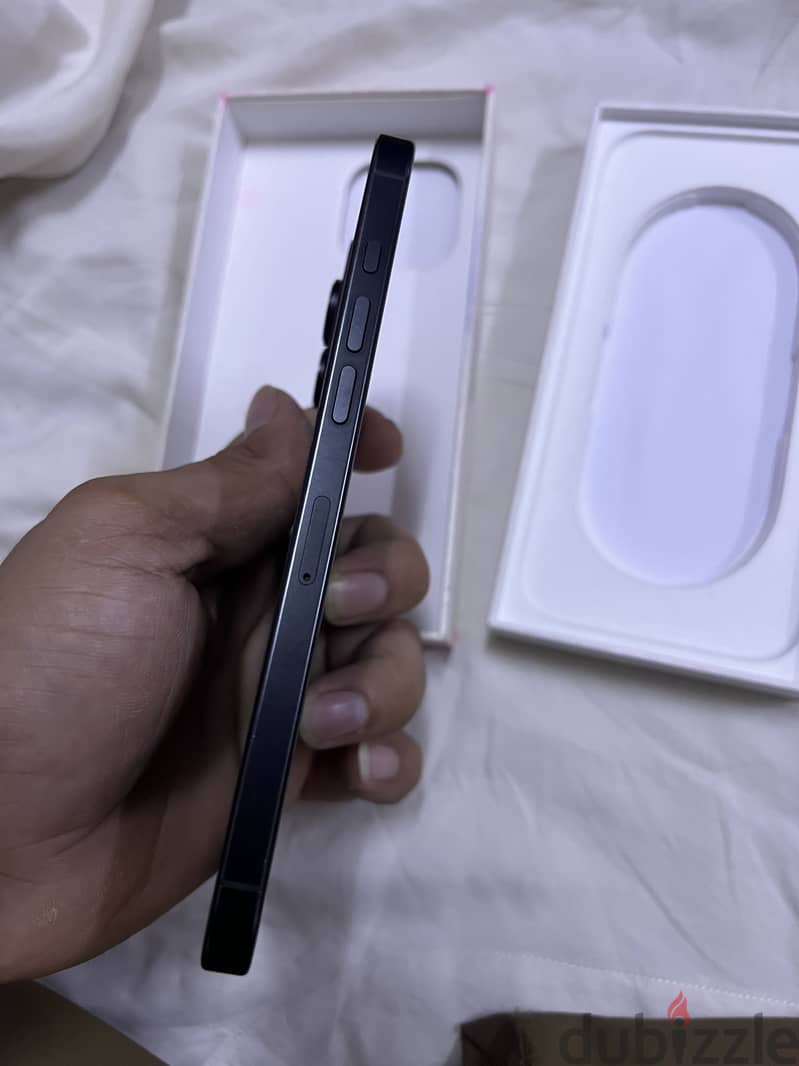 Apple - iPhone 16 Pro Max 2