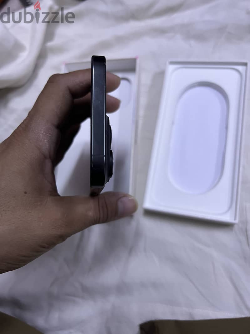 Apple - iPhone 16 Pro Max 5
