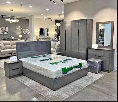 Modern bedroom set 