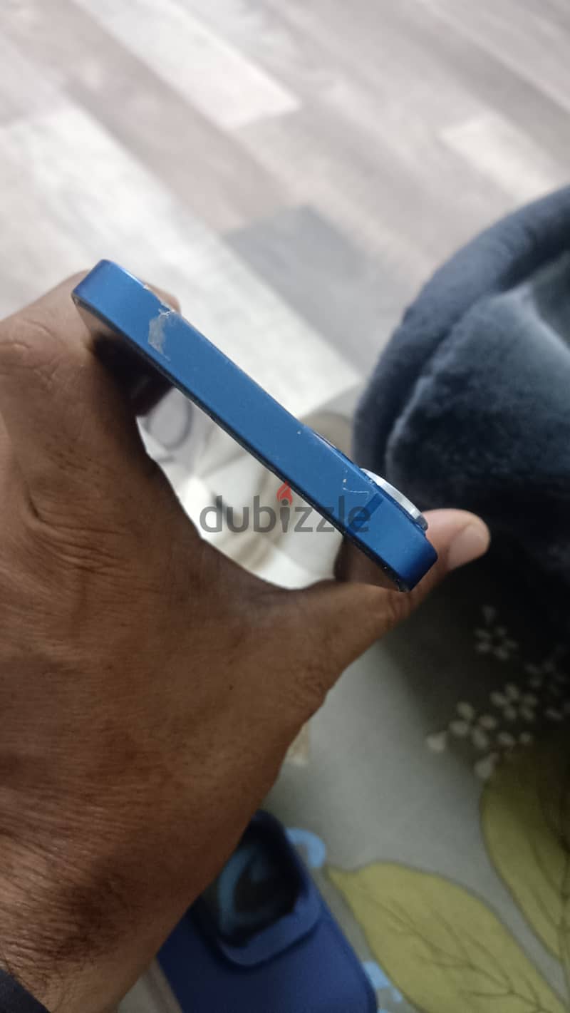 4 GB RAM 256 4