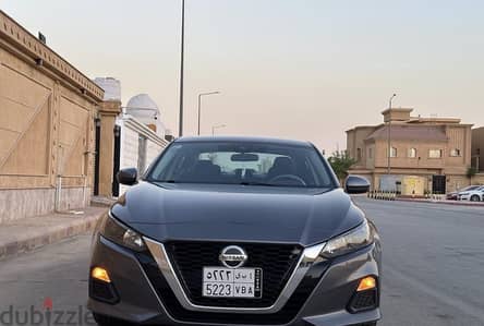 نيسان ألتيما 2022 شبه فل | Nissan Altima 2022 Semi-Full