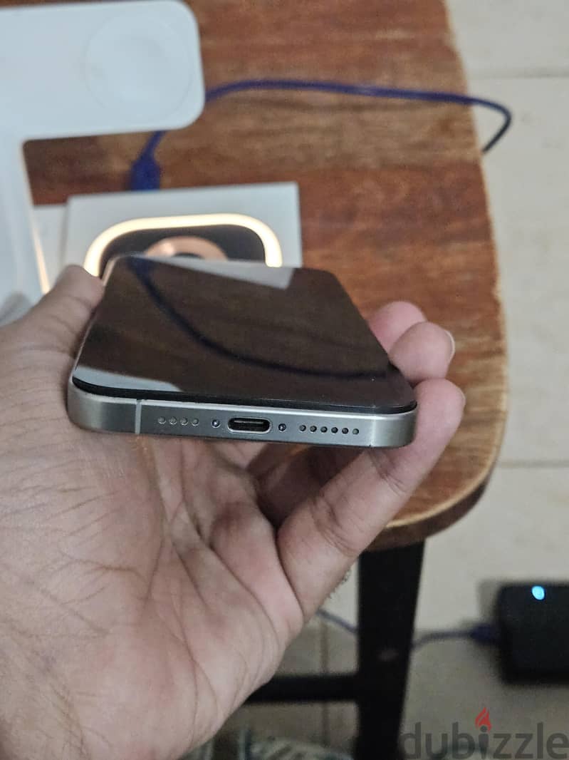 Apple - iPhone 15 Pro Max 8