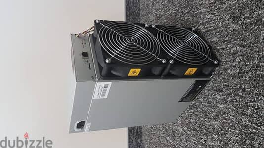جهاز Bitmain Antminer Z15K بقدرة 525kh/s، متوفر في المخزون وجاهز للشحن