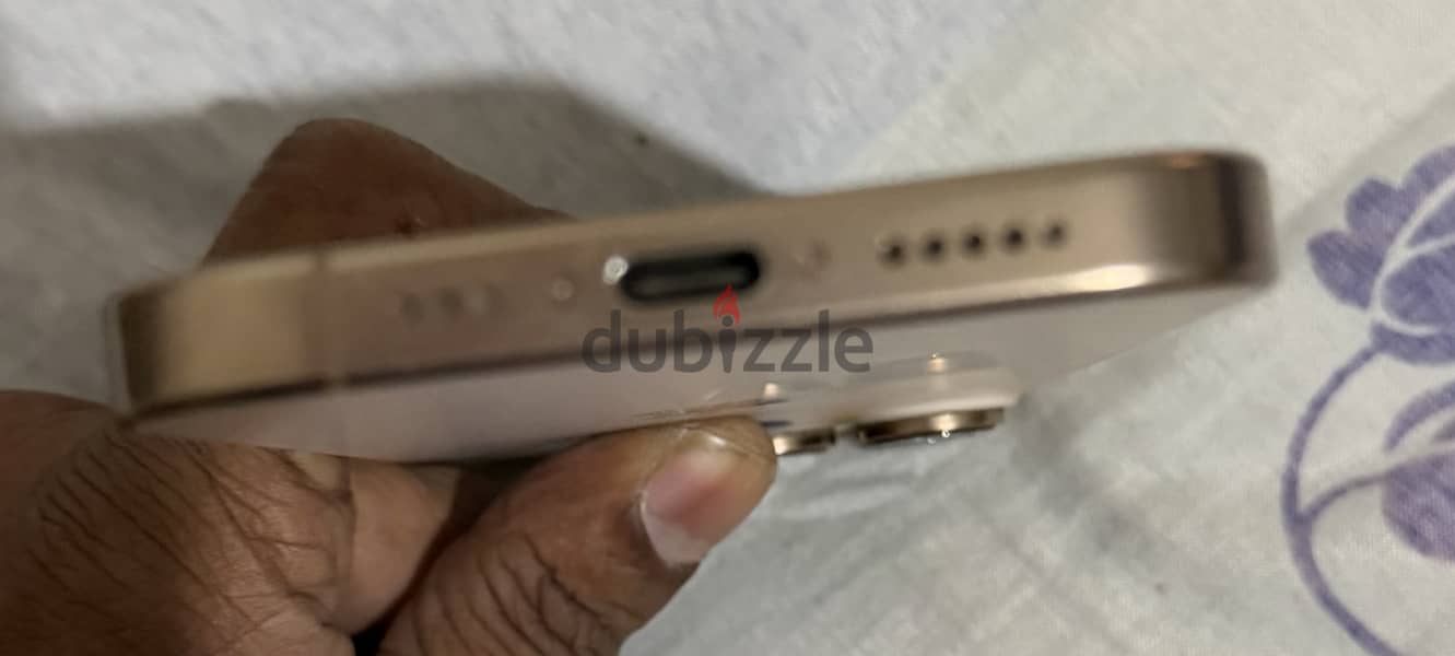 iPhone 16pro 256gb rise gold 4