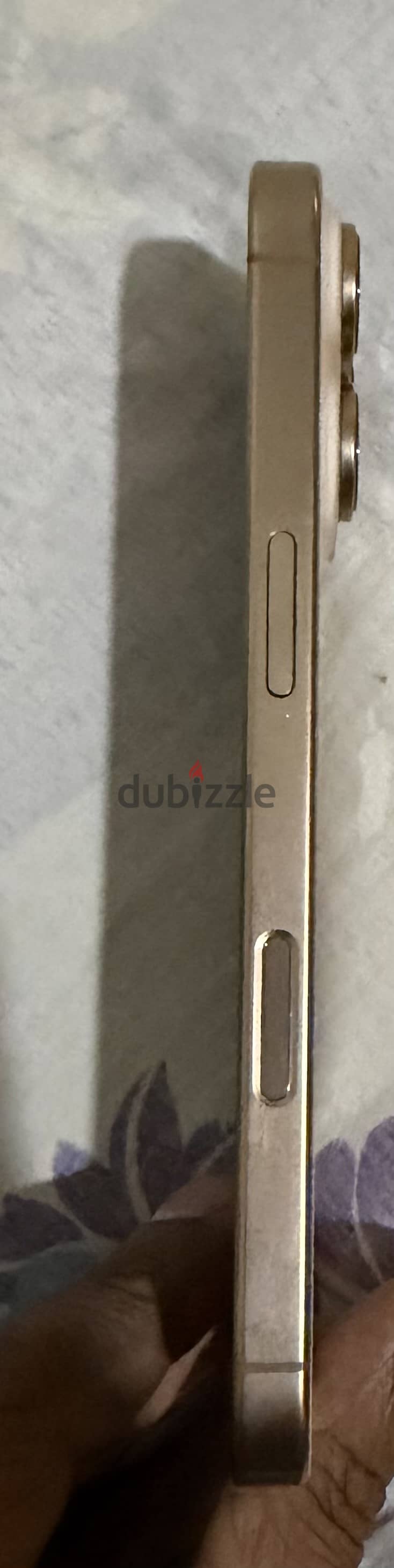 iPhone 16pro 256gb rise gold 5