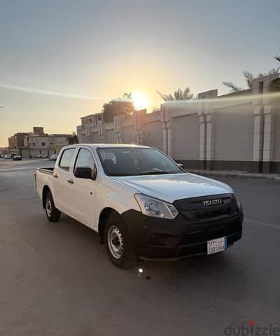 ايسوزو دي ماكس 2022  Isuzu DMax 2022