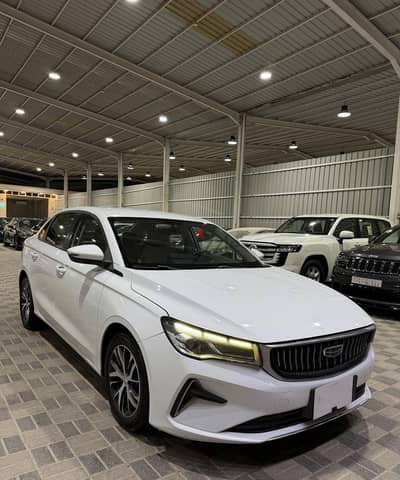 جيلي إمجراند 2023 بيضاء | Geely Emgrand 2023 White
