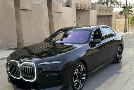 بي إم دبليو 735i 2023 | BMW 735i 2023 (M Package)