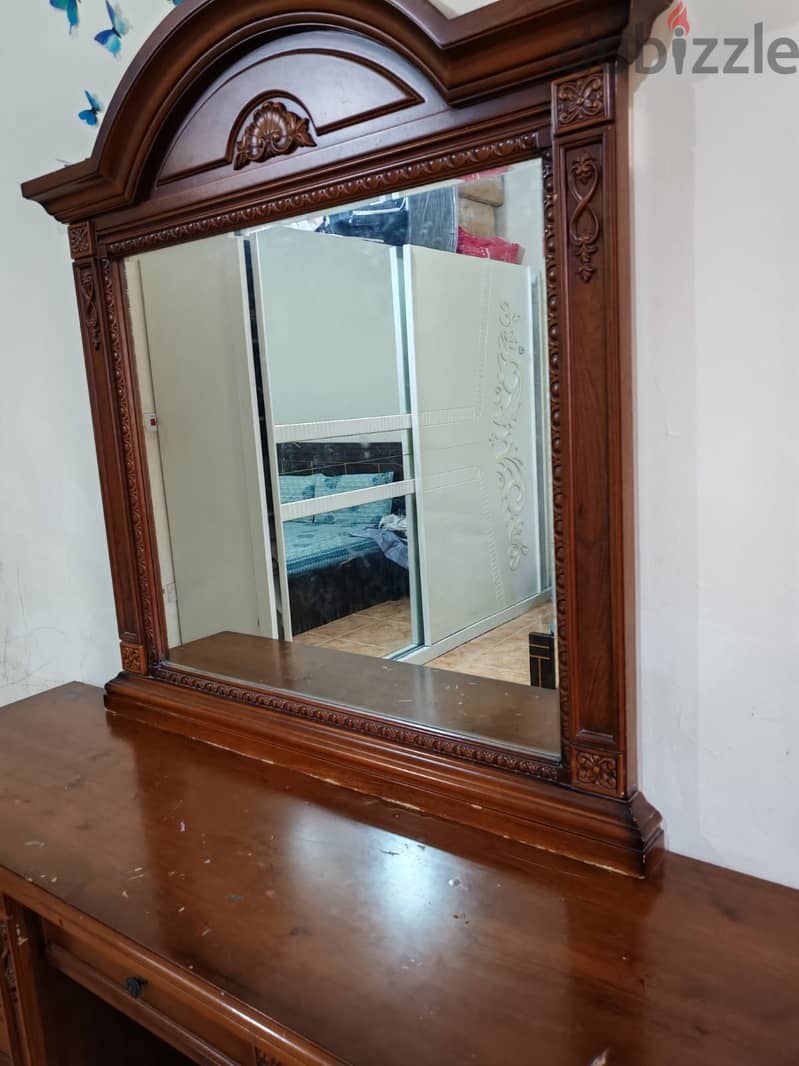 Dressing Table 2