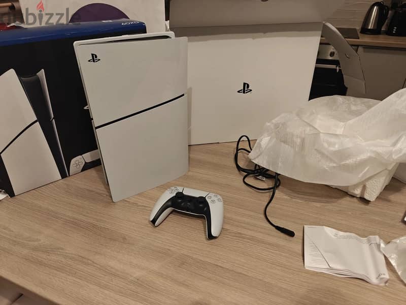 Sony PS5, PlayStation 5 Digital Edition Console 1TB 2