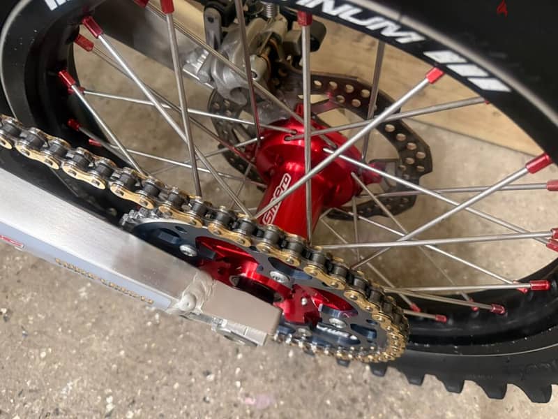 HONDA CRF 250 2025 1