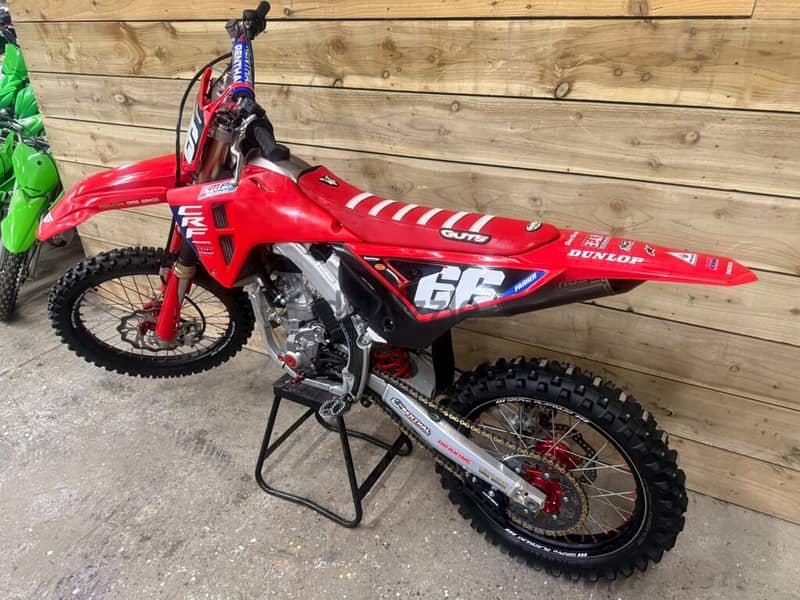 HONDA CRF 250 2025 8