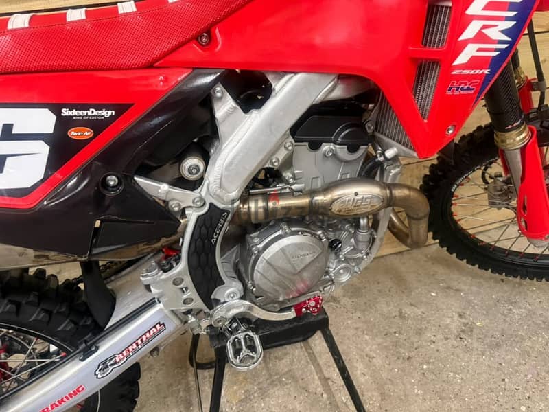 HONDA CRF 250 2025 9