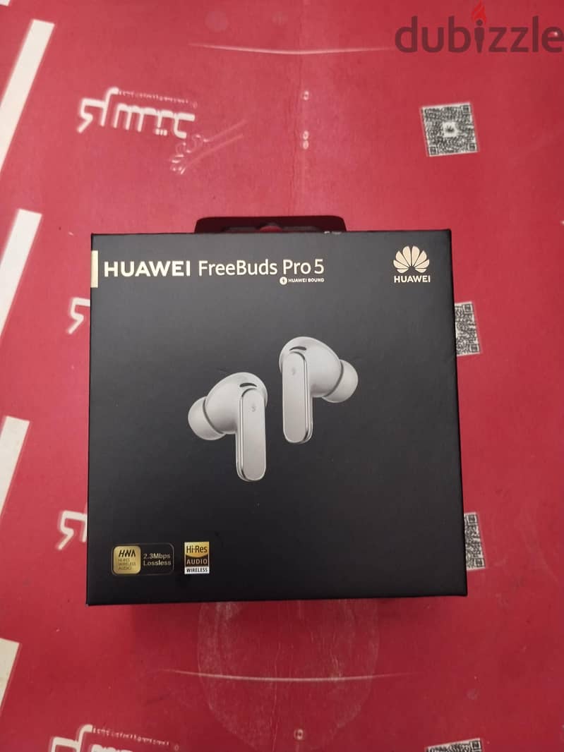 HUAWEI FreeBuds Pro 5 Earbuds 1