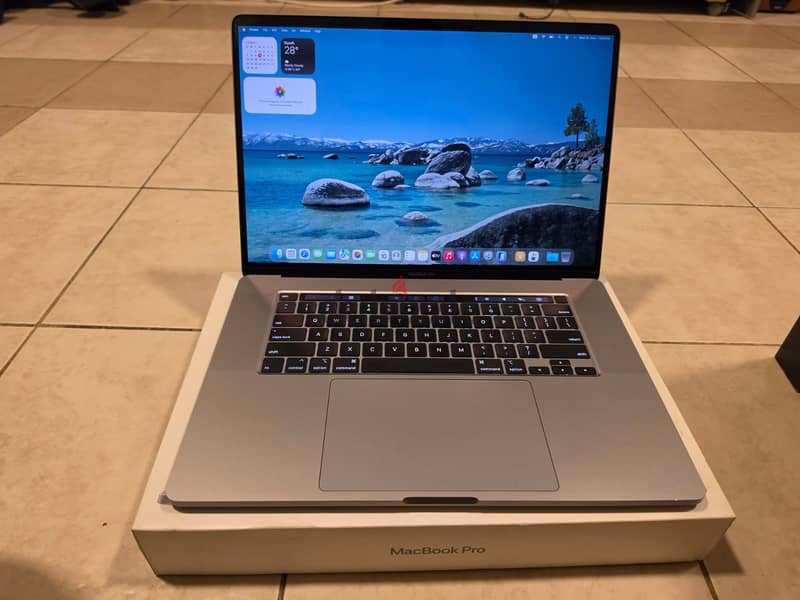 Apple Macbook Pro 16 inch 5