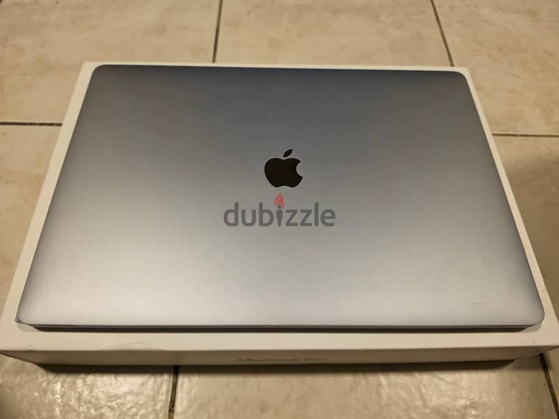 Apple Macbook Pro 16 inch 7