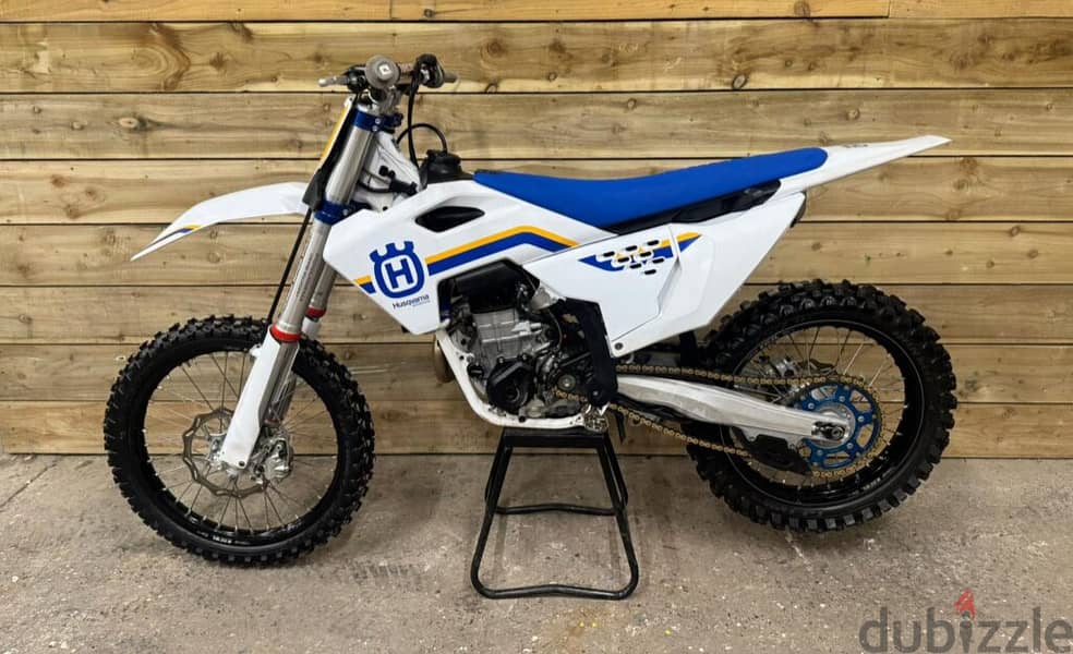 HUSQVARNA FC 450 2023 BRAND NEW 1