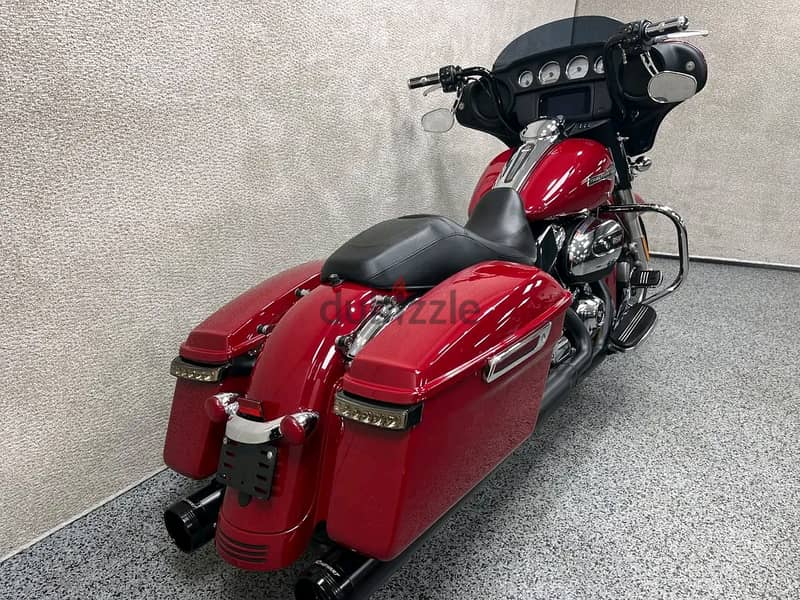 2021 Harley Davidson Street glide +44 7507 647630 1