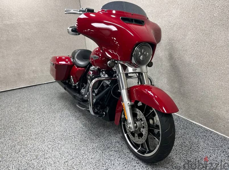 2021 Harley Davidson Street glide +44 7507 647630 2