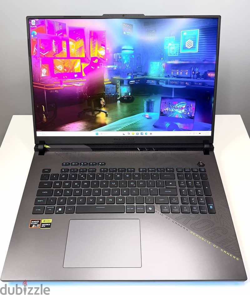 ASUS ROG Strix G18 Gaming Laptop AMD Ryzen 9 32GB RAM 1TB SSD RTX 5070 2