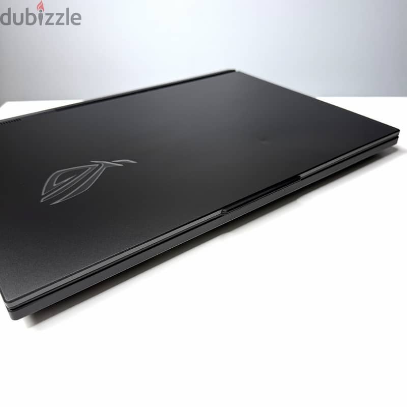 ASUS ROG Strix G18 Gaming Laptop AMD Ryzen 9 32GB RAM 1TB SSD RTX 5070 3