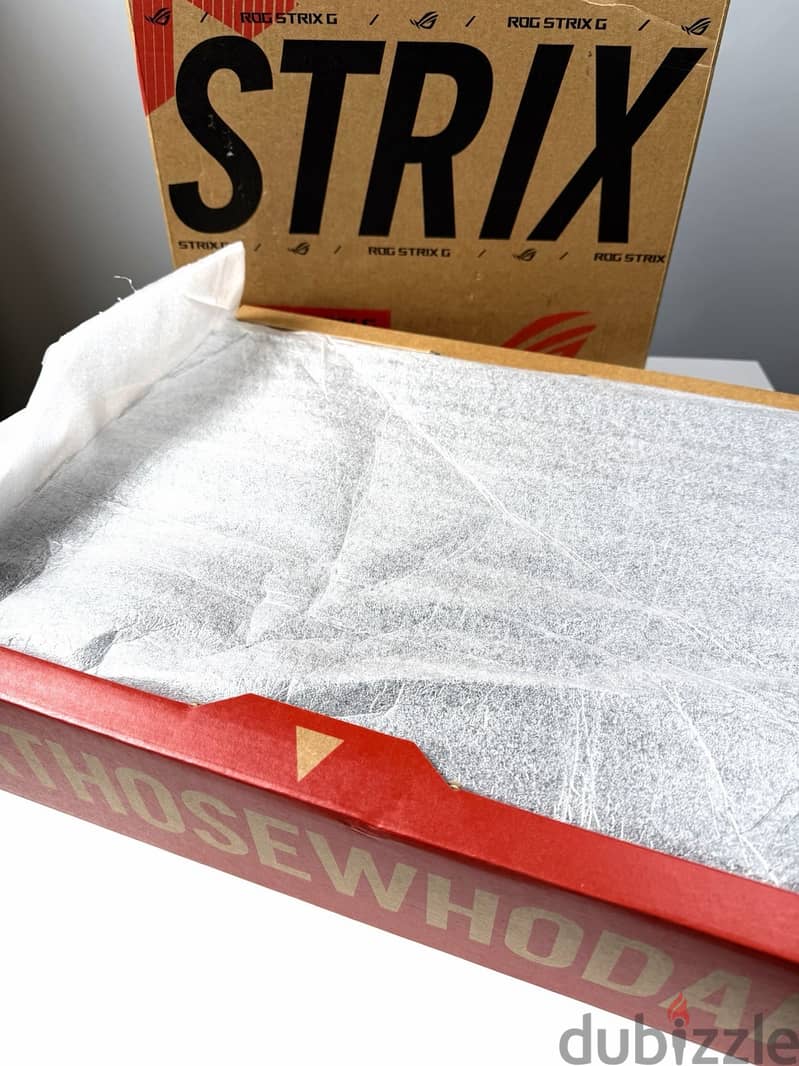 ASUS ROG Strix G18 Gaming Laptop AMD Ryzen 9 32GB RAM 1TB SSD RTX 5070 10