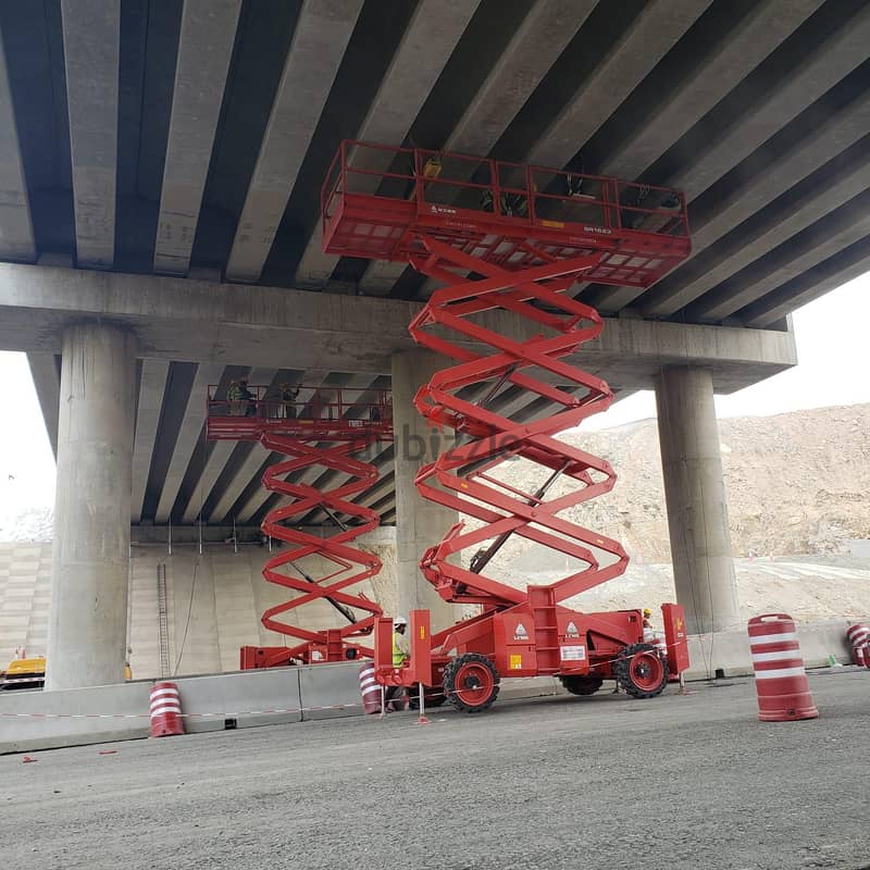 سيزرلفت للايجار في جده والرياض ومكة وينبع ورابغ 2026 كهرباء وديزل 2