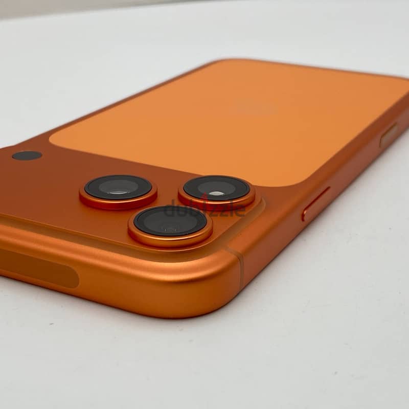 Apple iPhone 17 Pro Max - 256GB - Cosmic Orange (Unlocked) 3