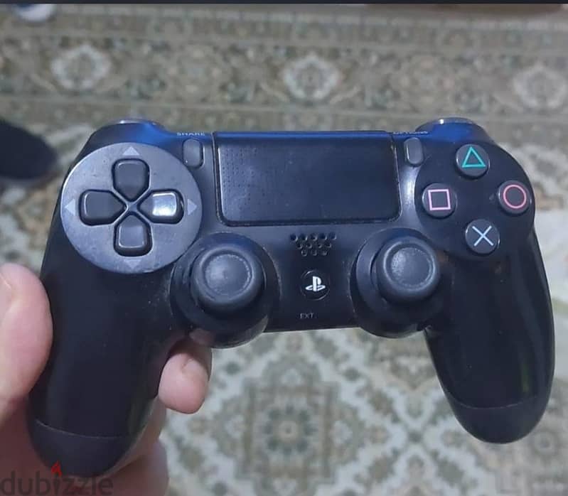 سوني ٤ سلم ٥٠٠ جيجا نظيف جدا لم يتم فتحه نهائي 2
