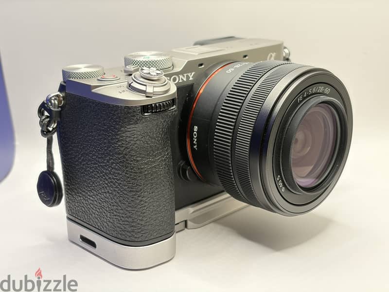 Sony a7C Mark II Full Frame Complete Set (Body/Lens/Flash/Tripod) 1