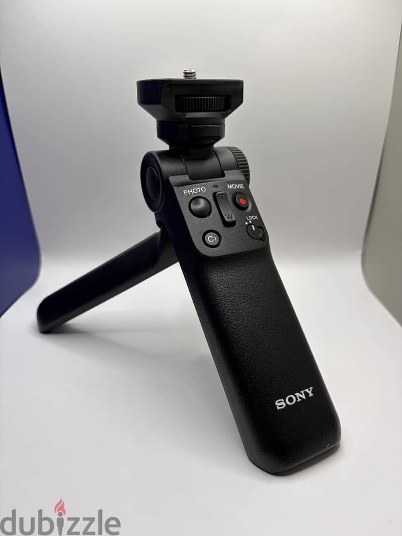 Sony a7C Mark II Full Frame Complete Set (Body/Lens/Flash/Tripod) 7