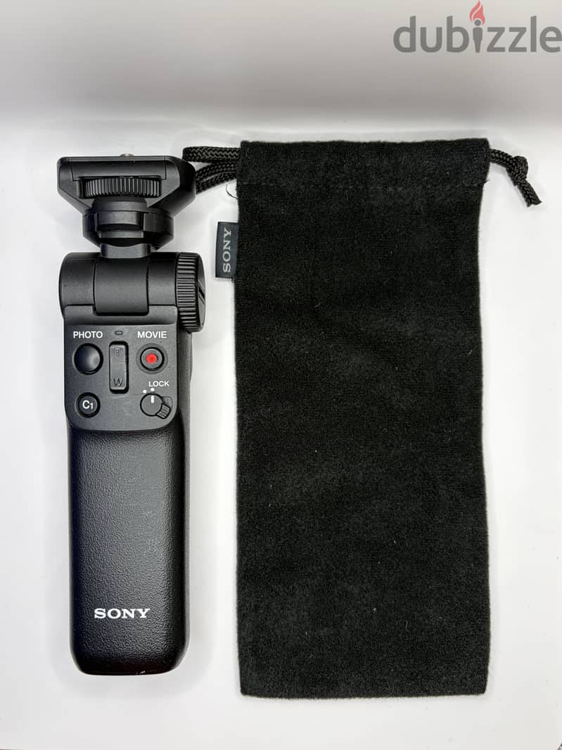 Sony a7C Mark II Full Frame Complete Set (Body/Lens/Flash/Tripod) 8