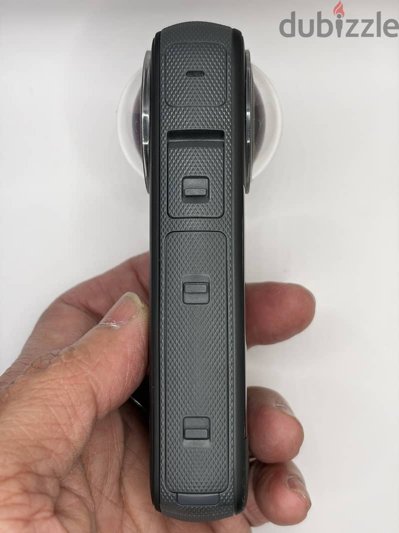 Insta360 X3 - 360 Action Cam 1