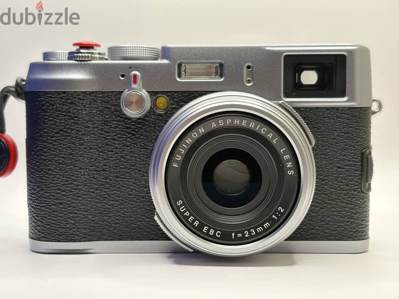 Fujifilm Finepix X100 (Classic) 1