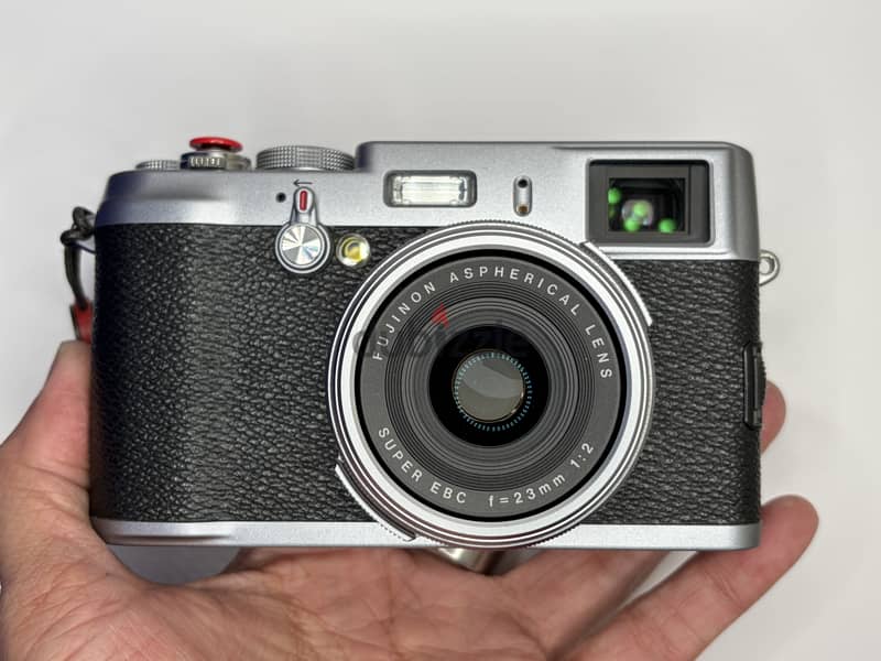 Fujifilm Finepix X100 (Classic) 5