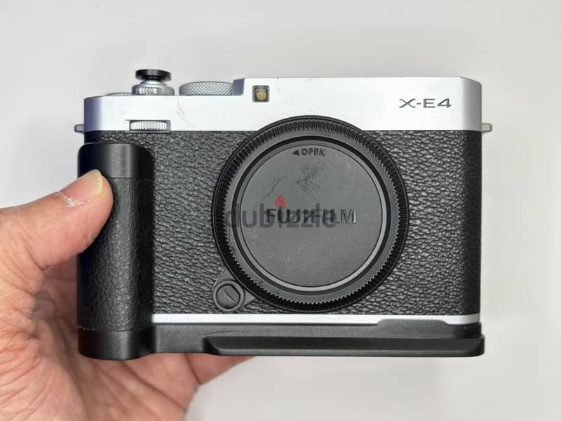 Fujifilm XE4 (Body Only) - Low Shutter Count 7