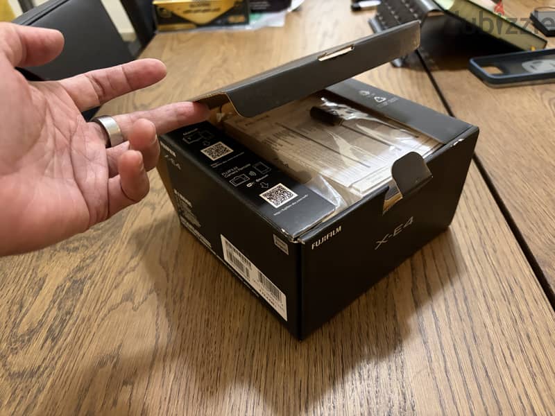 Fujifilm XE4 (Body Only) - Low Shutter Count 8