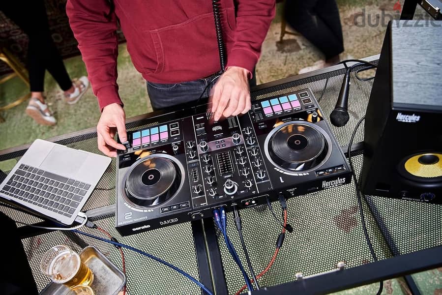 Hercules Inpulse 500 2 deck USB DJ controller for Serato DJ and DJUCED 2