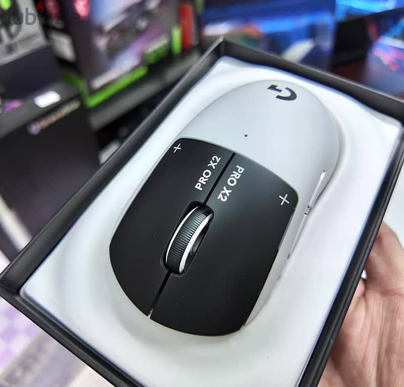 Logitech PRO X2 SUPERSTRIKE LIGHTSPEED Wireless Gaming Mouse 2