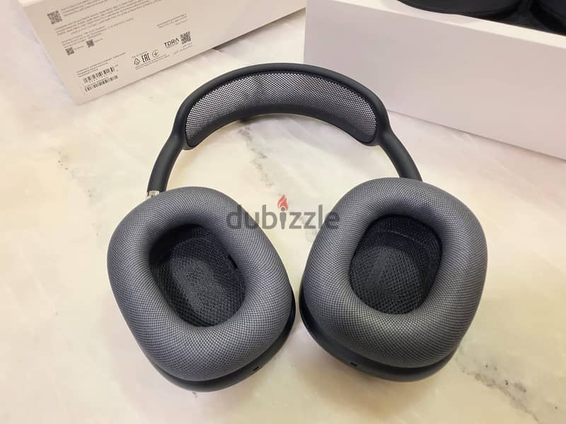 Apple AirPods Max 2 (2026 Model) – Over-Ear Headphones 4