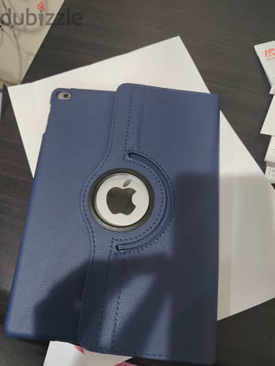  للبيع iPad Air الجيل الأول 16GB مع وصلة الشاحن   السعر: 300 ريال