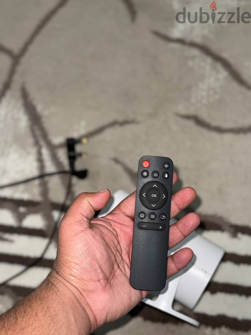 HY300 Portable Smart Projector (Like New) – Used < 1 Month, Fully Func 7